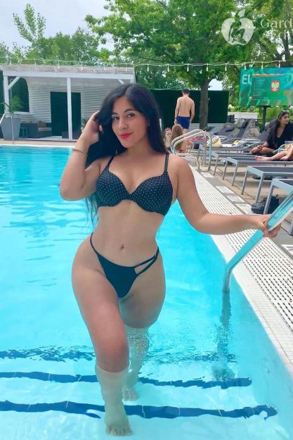 mia latina brunette young escort mississauga